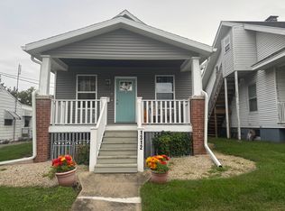 1312 W Grove St, Bloomington, IL 61701