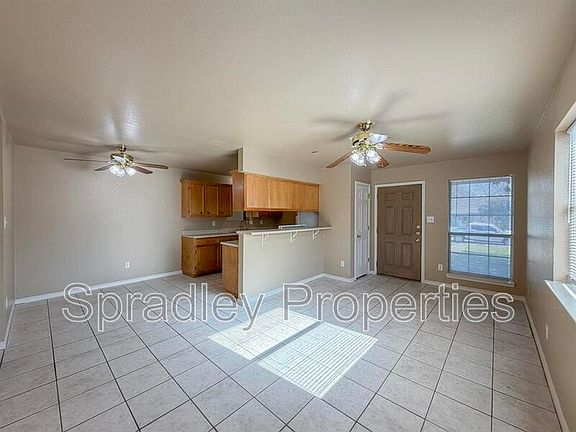 2nd image of 428A N Wall St
