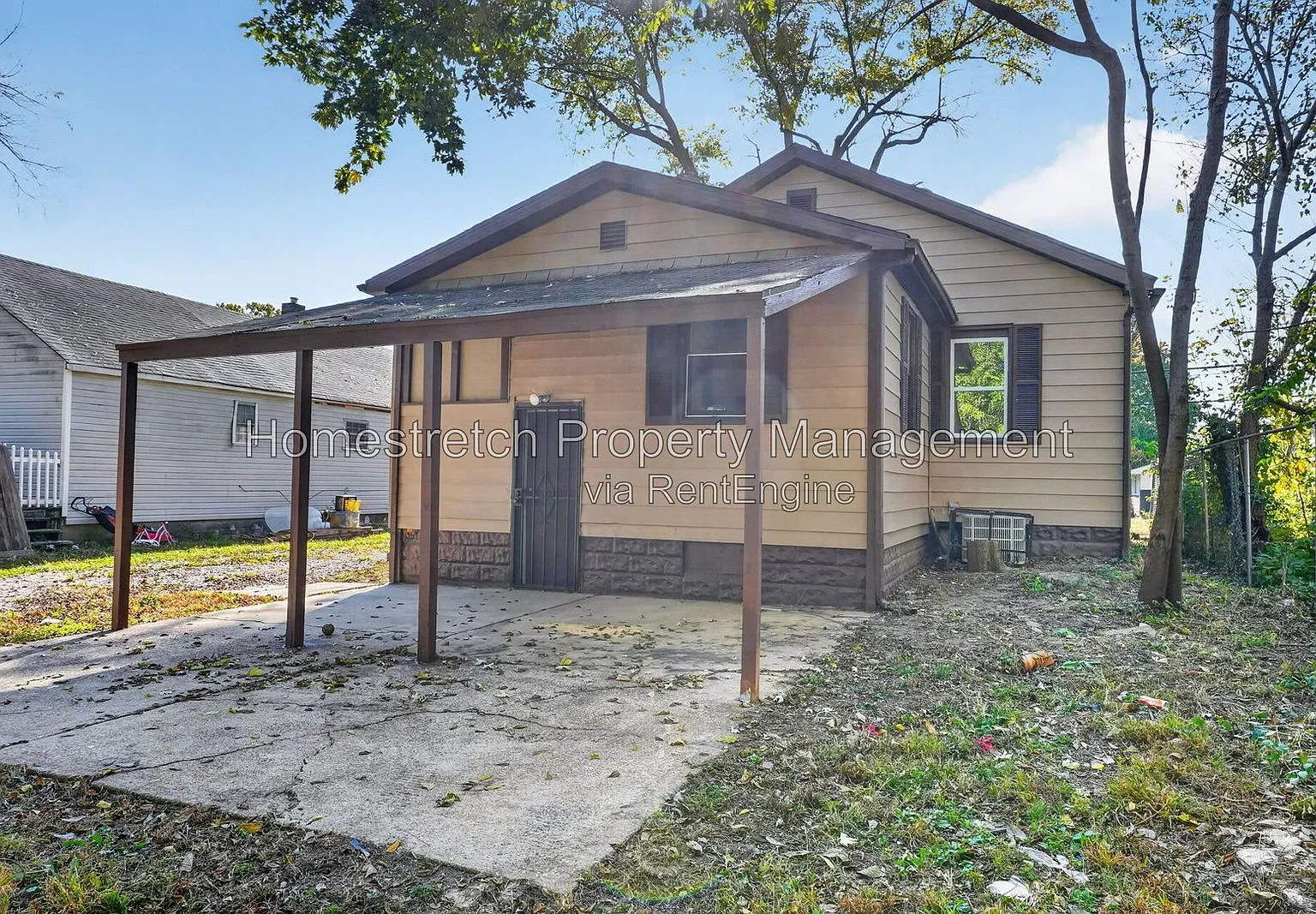 3 bed, 1.0 bath, 1204 sqft, $1,575 — Photo 3