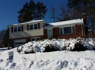 4 Hemlock St, Norwood, MA 02062