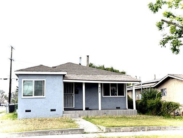1st image of 958 E 105th St