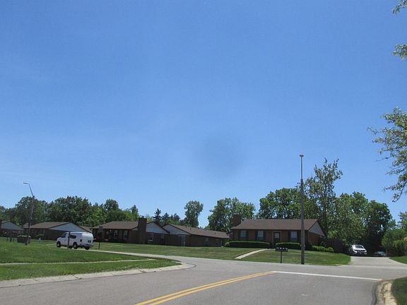 4th image of 1452 Robinhood Dr