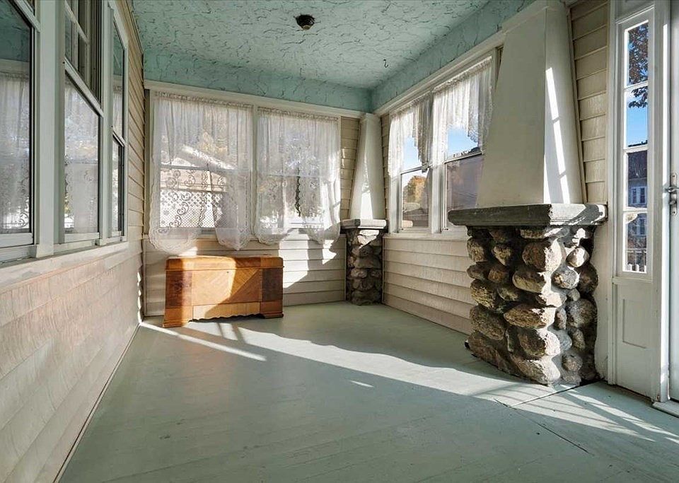 1 Agate Ave, Worcester, MA 01604 Zillow