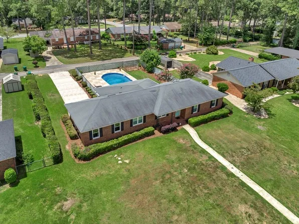 2312 Meadowbrook Ln, Albany, GA 31707