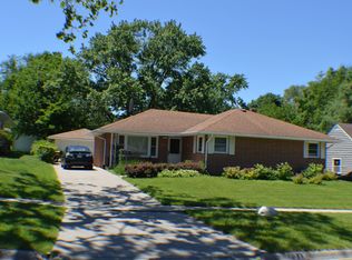 2319 Wisconsin Rd, Rockford, IL 61108