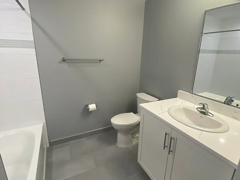 3100 Bergenline Ave #402 — Photo 34