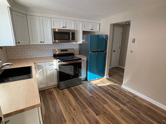 2nd image of 1655 Deerwood Cir SE #2