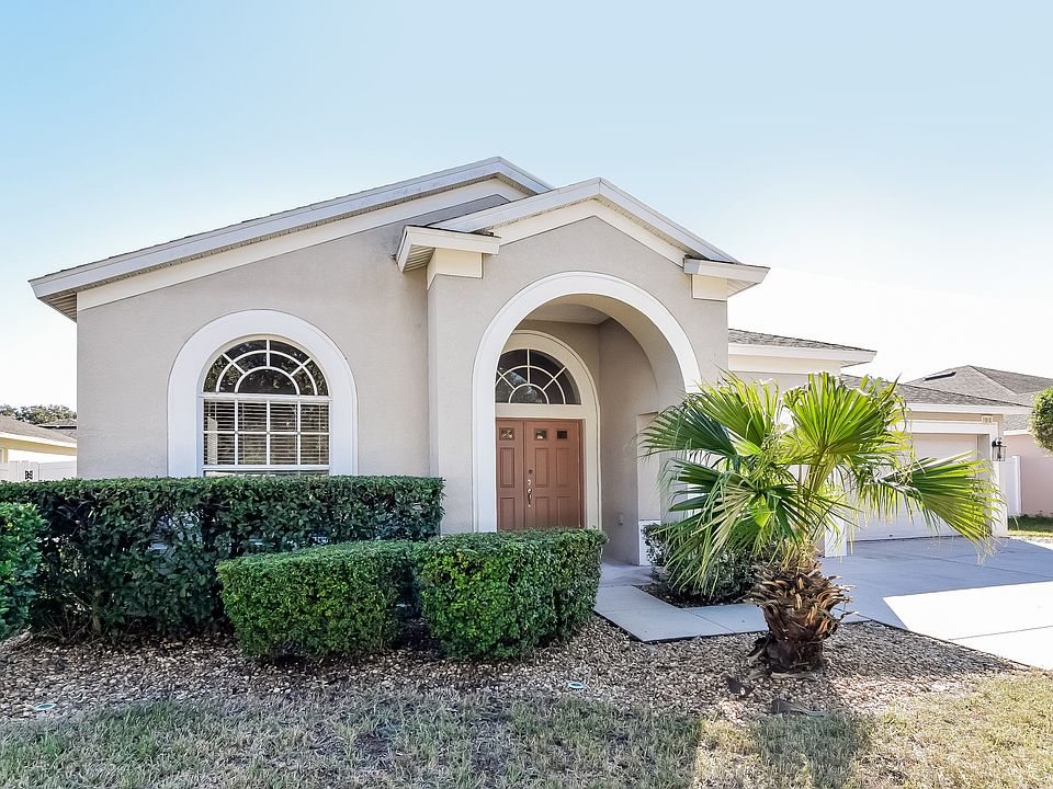 1st image of 1910 Heartland Cir