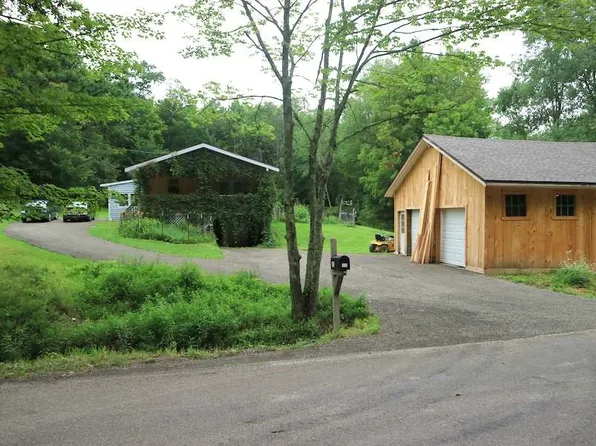 115 Cross Rd, Chenango Forks, NY 13746