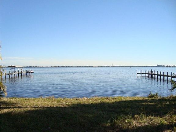 5th image of 4440 N Shore Dr