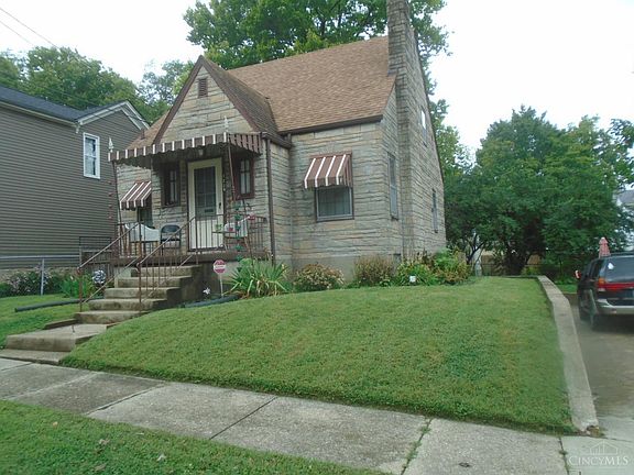 2nd image of 123 Hueston St