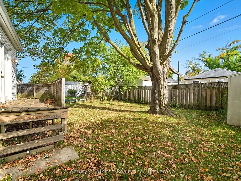 559 Hamilton St — Photo 46