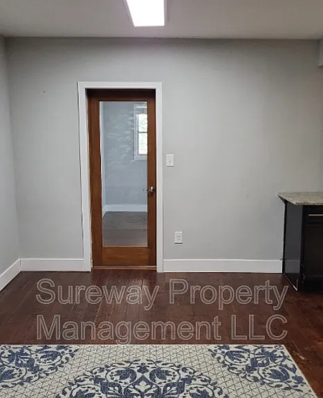 1131 Sterling Ave — Photo 4