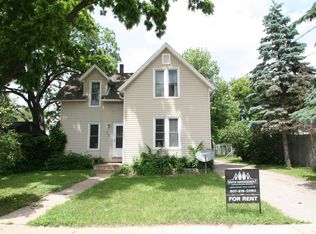 513 8th St SE, Rochester, MN 55904