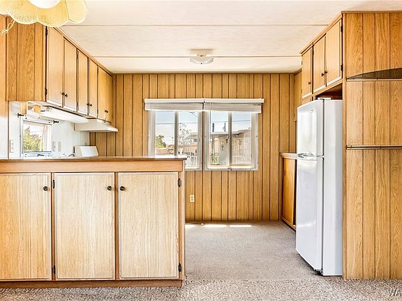 5th image of 2105 Hermosa Drive