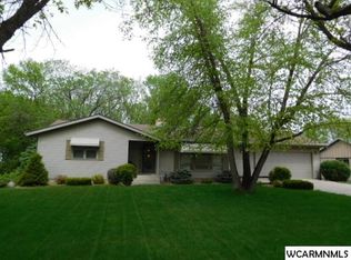 102 Crestview Dr, Redwood Falls, MN 56283
