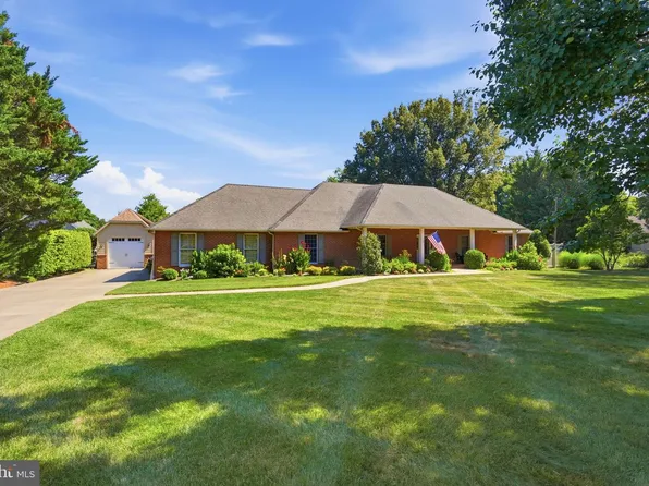 7828 Country Club Ln, Chestertown, MD 21620