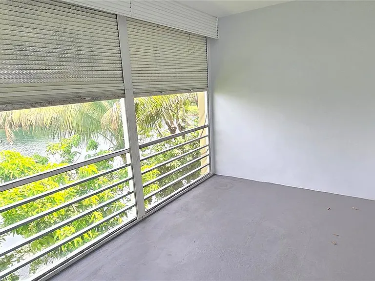 5335 NW 10th Ct #307 — Photo 19
