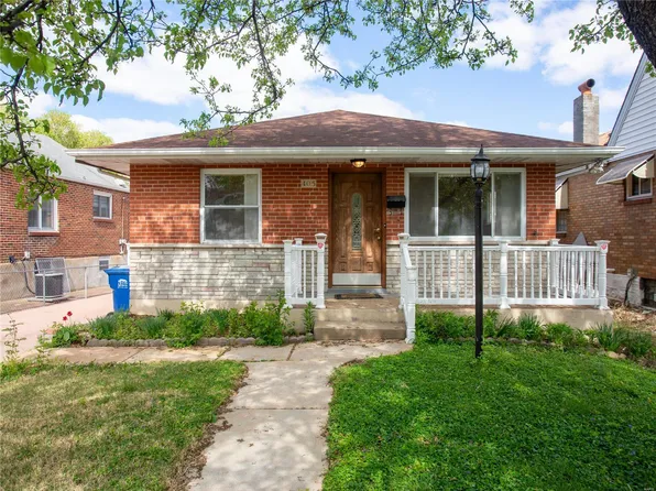 405 Kingston Dr, Saint Louis, MO 63125