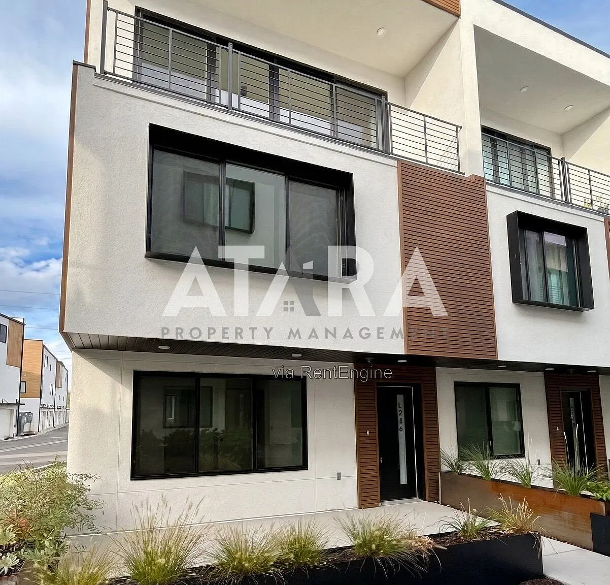 3 bed, 3.5 bath, 1830 sqft, $2,895 — Photo 4