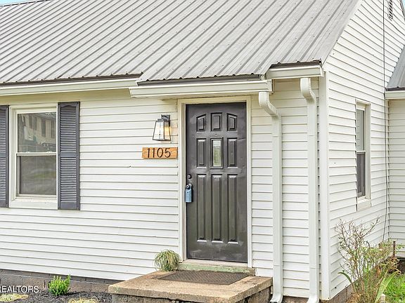 4th image of 1105 Welch Ave