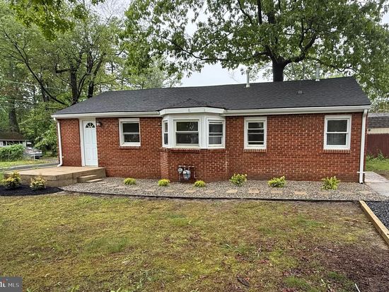 34 Olive St, Browns Mills, NJ 08015