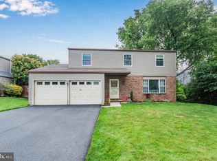 319 Hivner Rd, Harrisburg, PA 17111