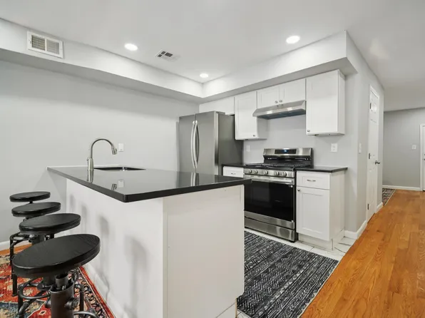 804 Grand Street image 14 of 29