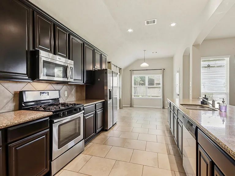 24142 Auburn Woods Ct — Photo 5