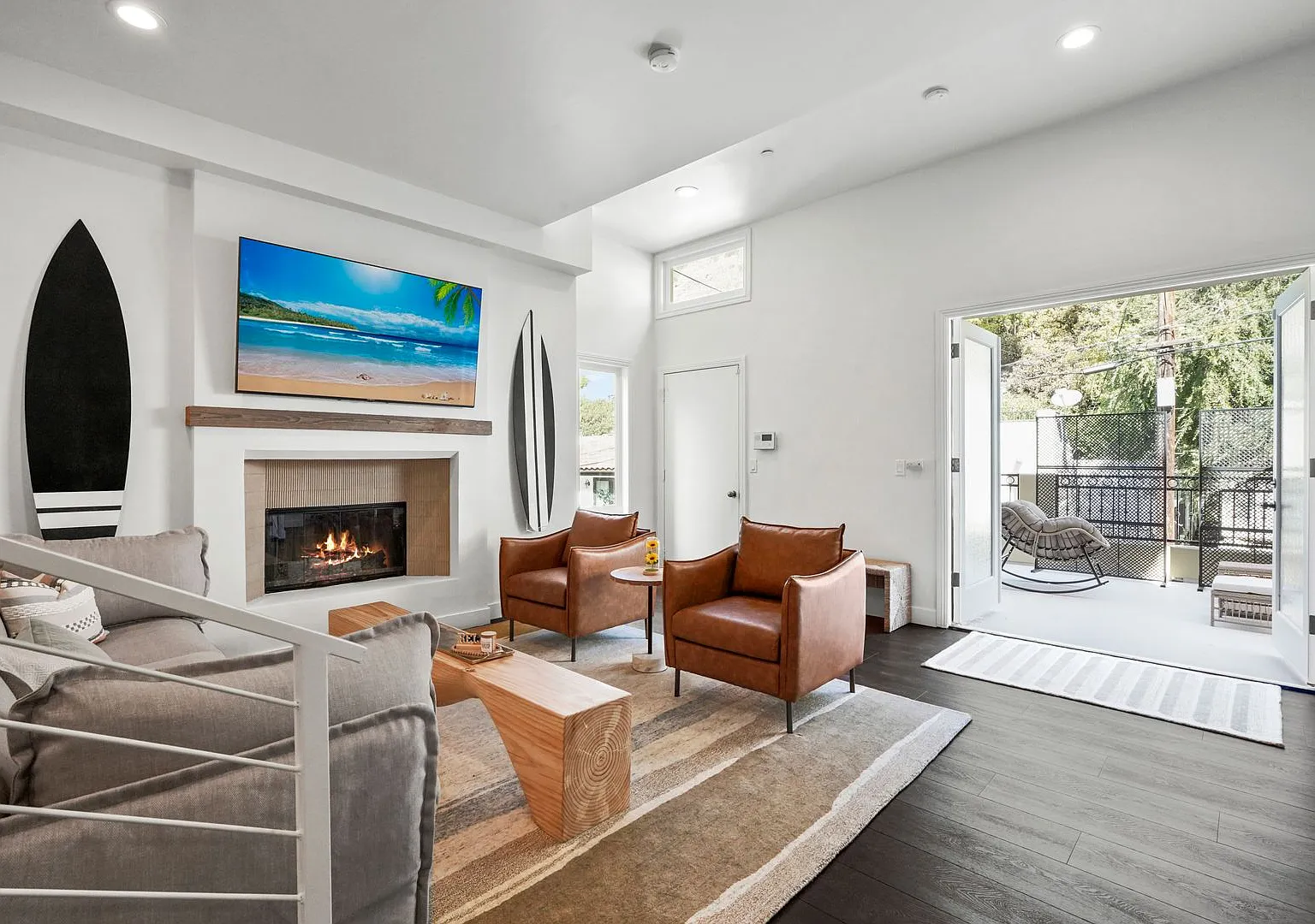 Exceptional Contemporary Renovated Furnished 3 bed 3.5 bath home in Serene Canyon Setting in Beve... — Photo 1