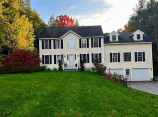 3 Raspberry Ln, Raymond, NH 03077