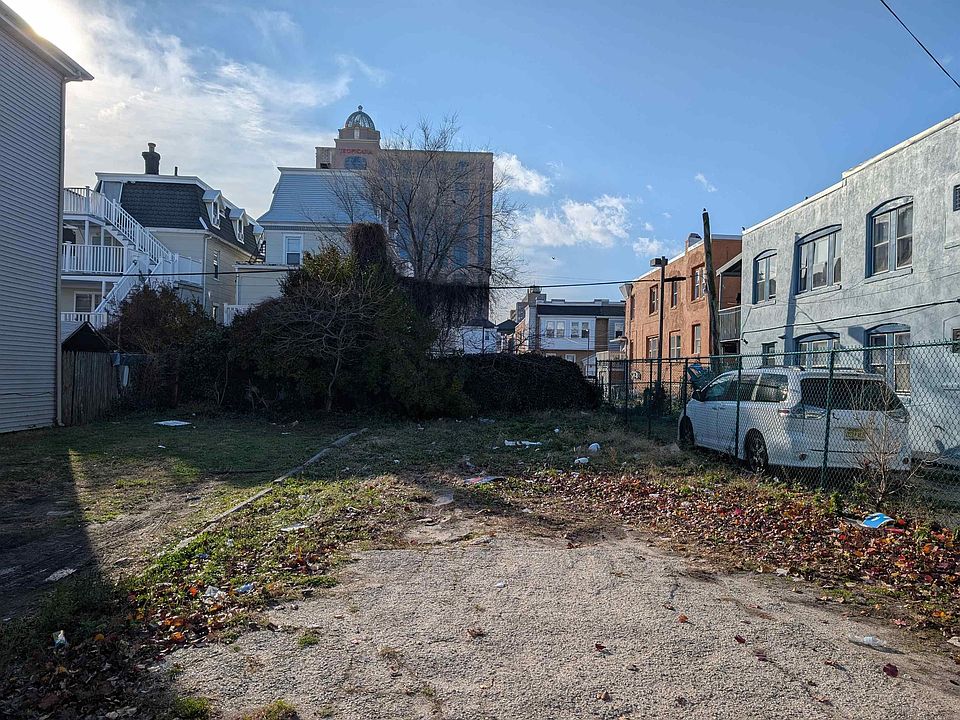 2nd image of 12 S Bellevue Ave