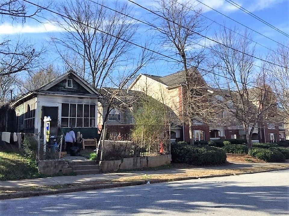 2nd image of 879 Crew St SW Lot 0