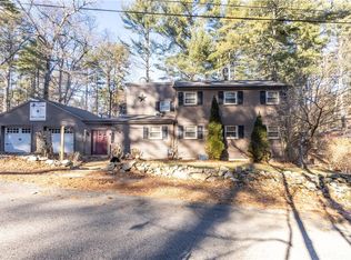 60 Salisbury Rd, Glocester, RI 02814