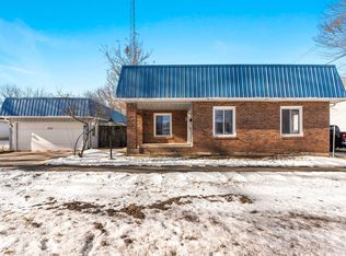 306 S Main St, Claypool, IN 46510