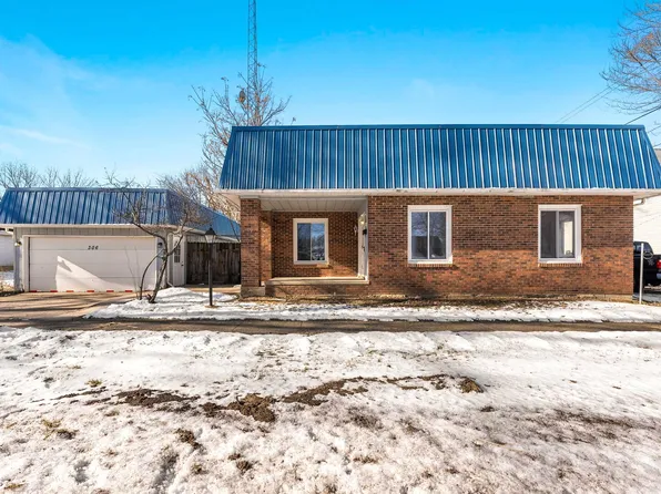 306 S Main St, Claypool, IN 46510