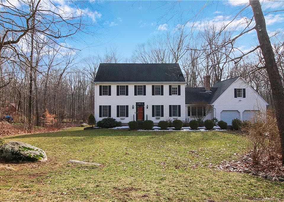16 Hyde Park Dr, Gales Ferry, CT 06335 Zillow