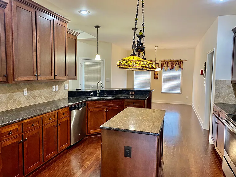 115 Woodvale Dr — Photo 20