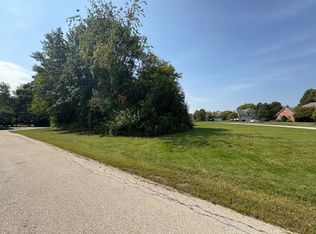 6001 Brighton Ln, Crystal Lake, IL 60014