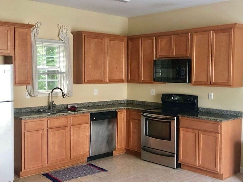 2nd image of 1625 Garfield Ave #B
