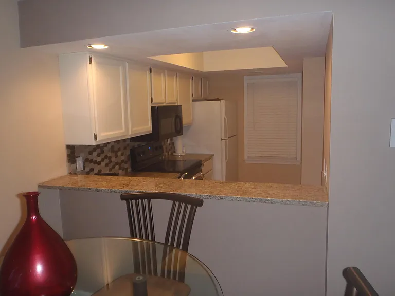 6546 Point Comfort Ln — Photo 8