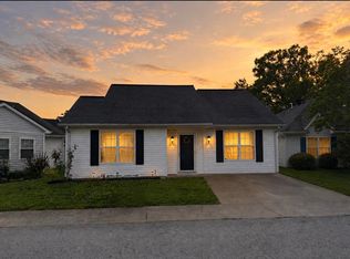 1025 Keeneland Ct, Frankfort, KY 40601