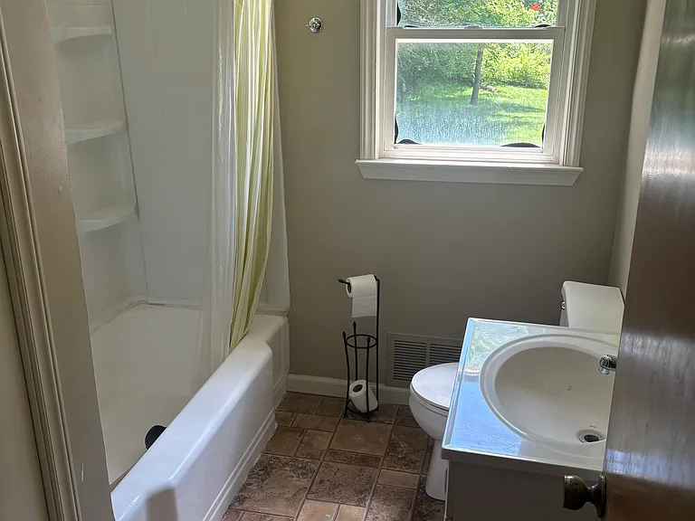 151 Pierce Ave — Photo 9