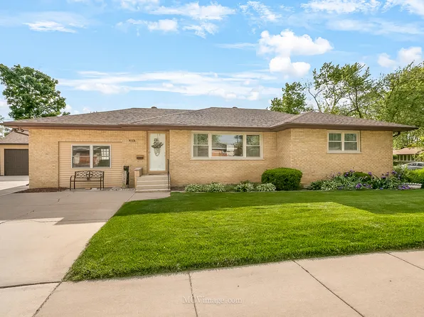 819 Read St, Lockport, IL 60441