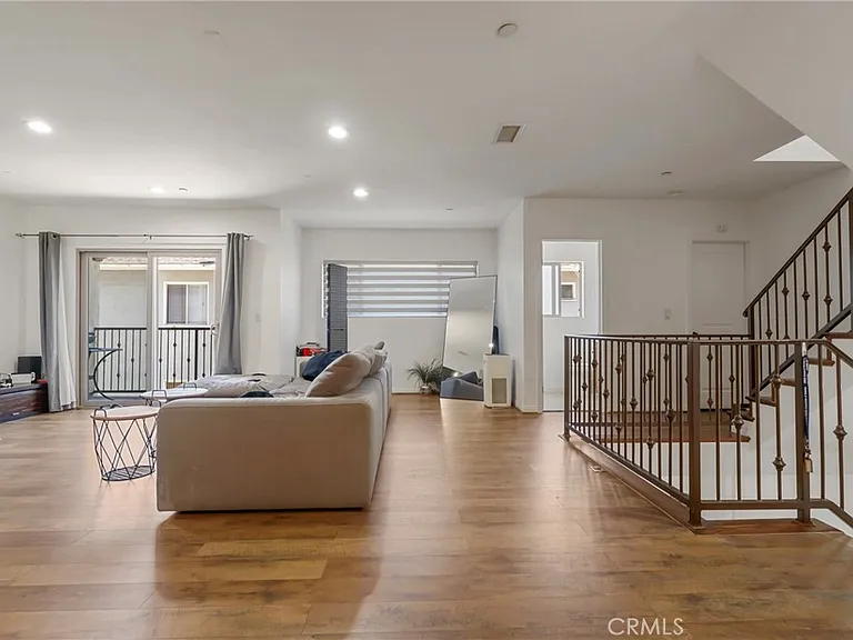 1611 W 208th St #3 — Photo 6