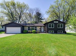 601 Crestview Dr, Madison, WI 53716