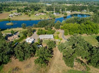7667 Green Meadow Ln, Redding, CA