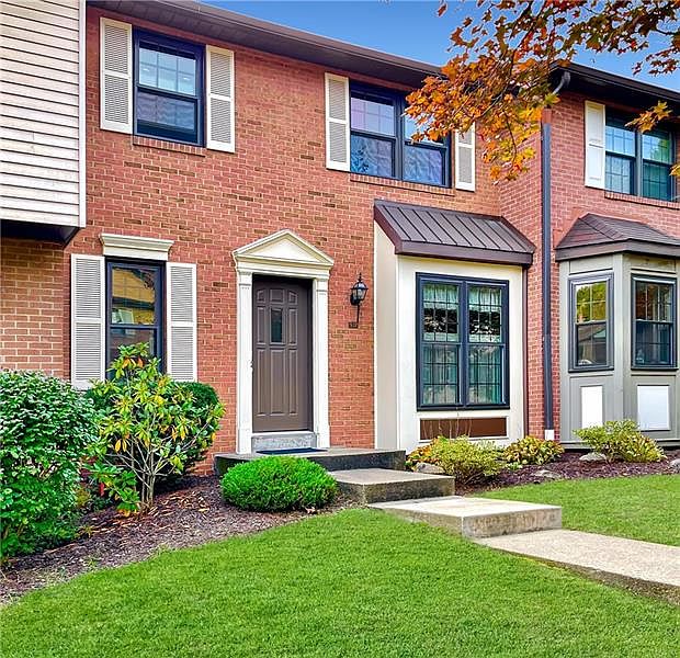 1st image of 537 Thorncliffe Dr