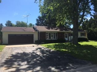 205 Avalon Dr, Columbus, WI 53925