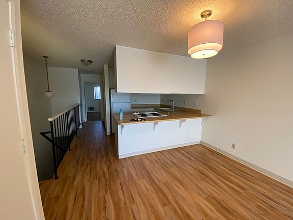 4th image of 215 N Broadway St APT 11